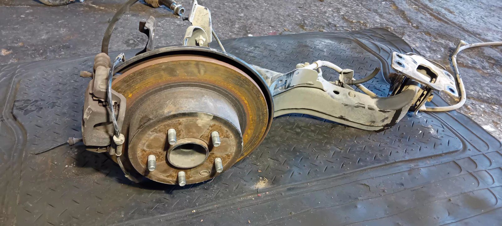 Ακραξόνια Πίσω Nissan Qashqai ’08