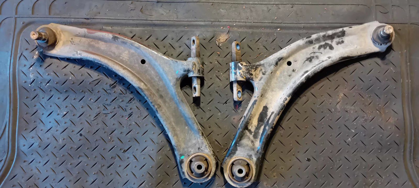 Ψαλίδια Nissan Qashqai ’08