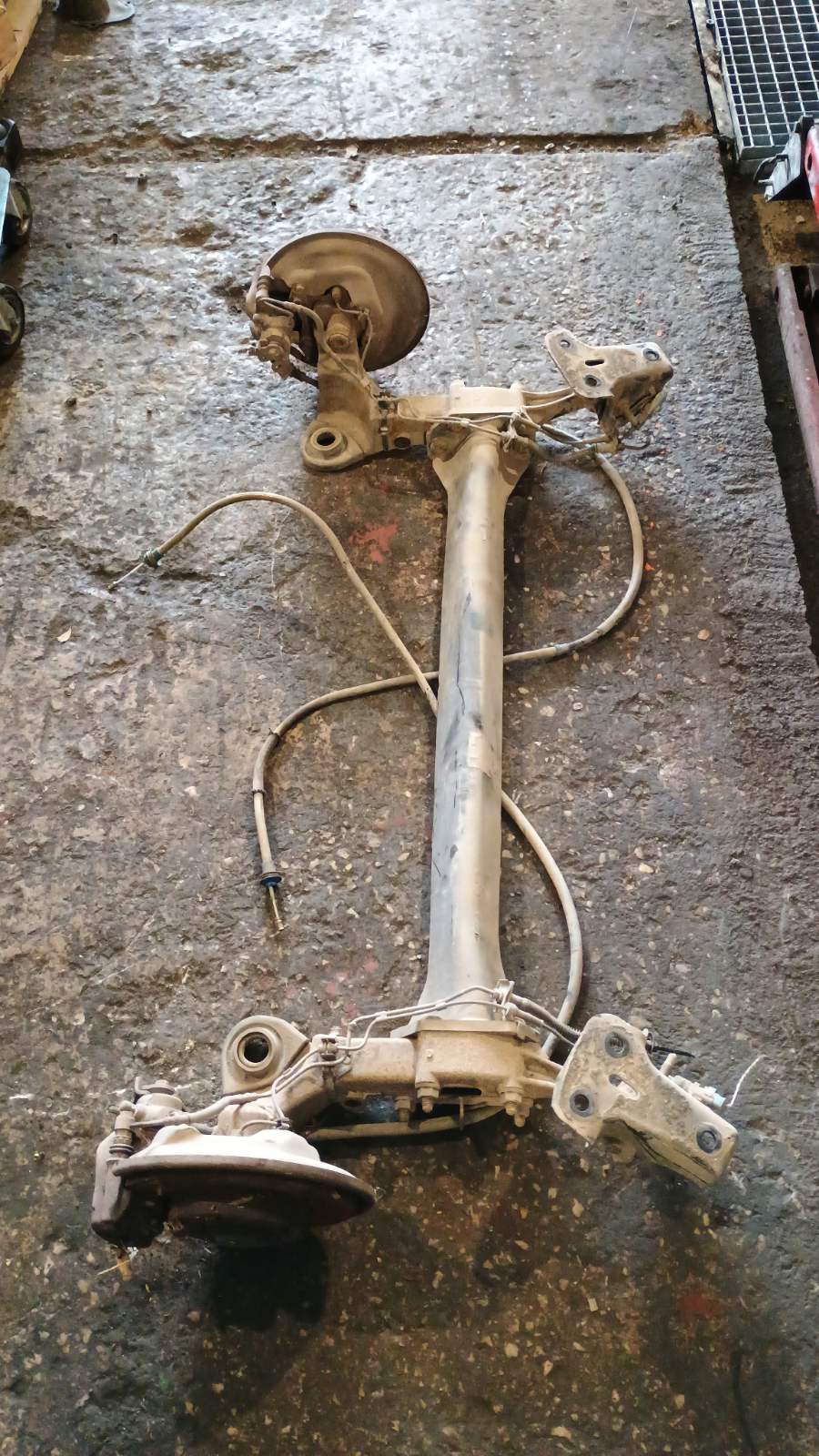 Άξονας Πίσω Citroen C3 ’02 Προσφορά.