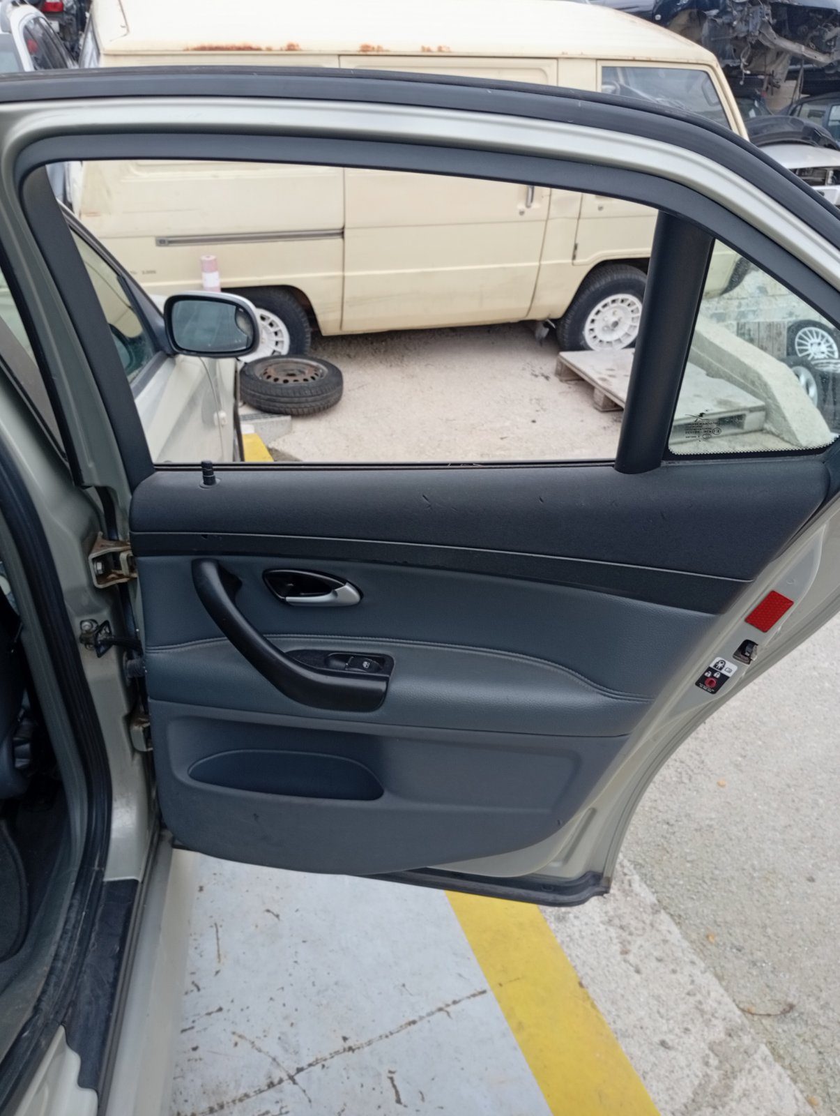 Γρύλοι Παραθύρων Saab 9-3 ’05.