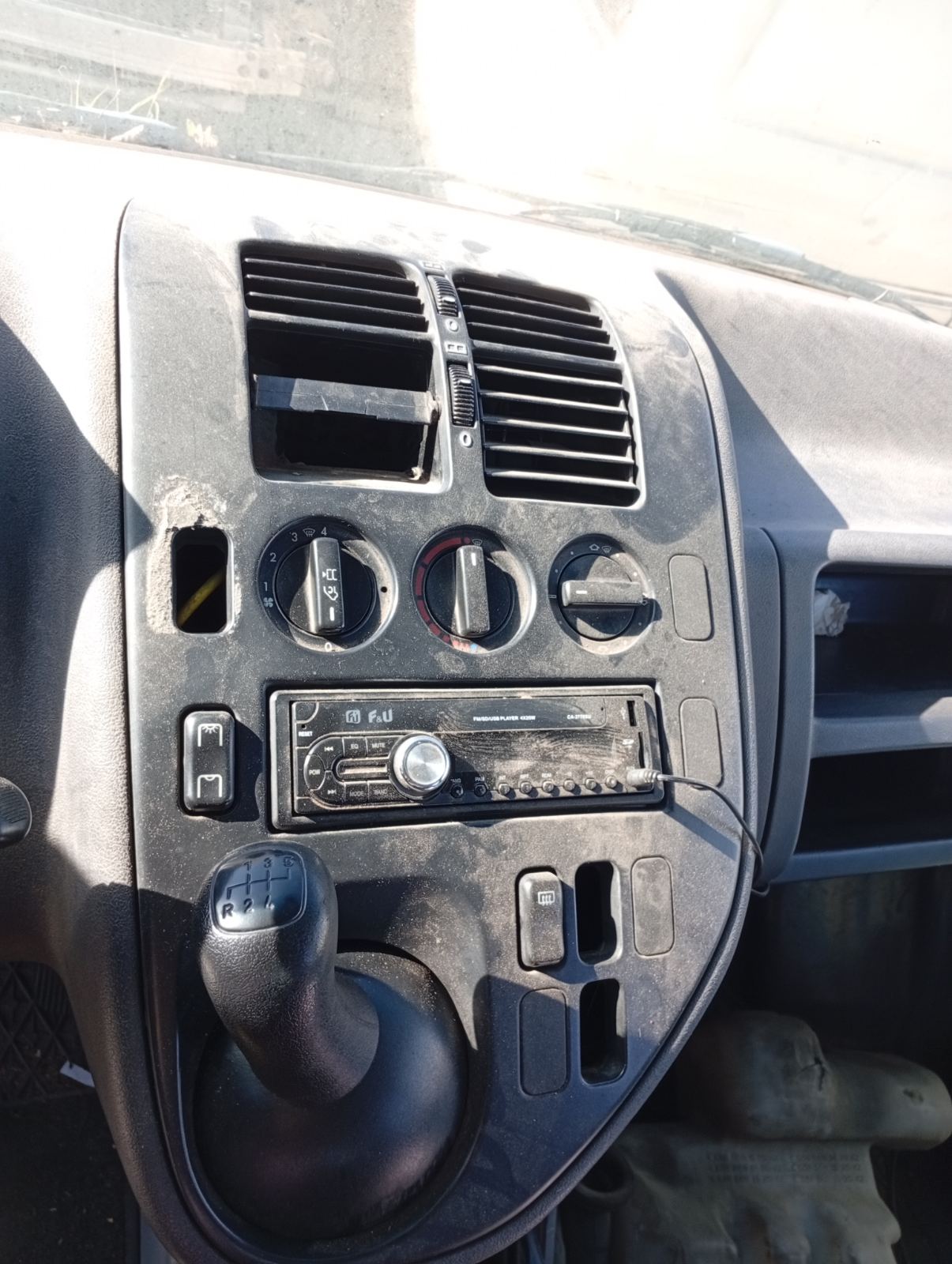 Λεβιές Ταχυτήτων Mercedes Vito ’03 Προσφορά.