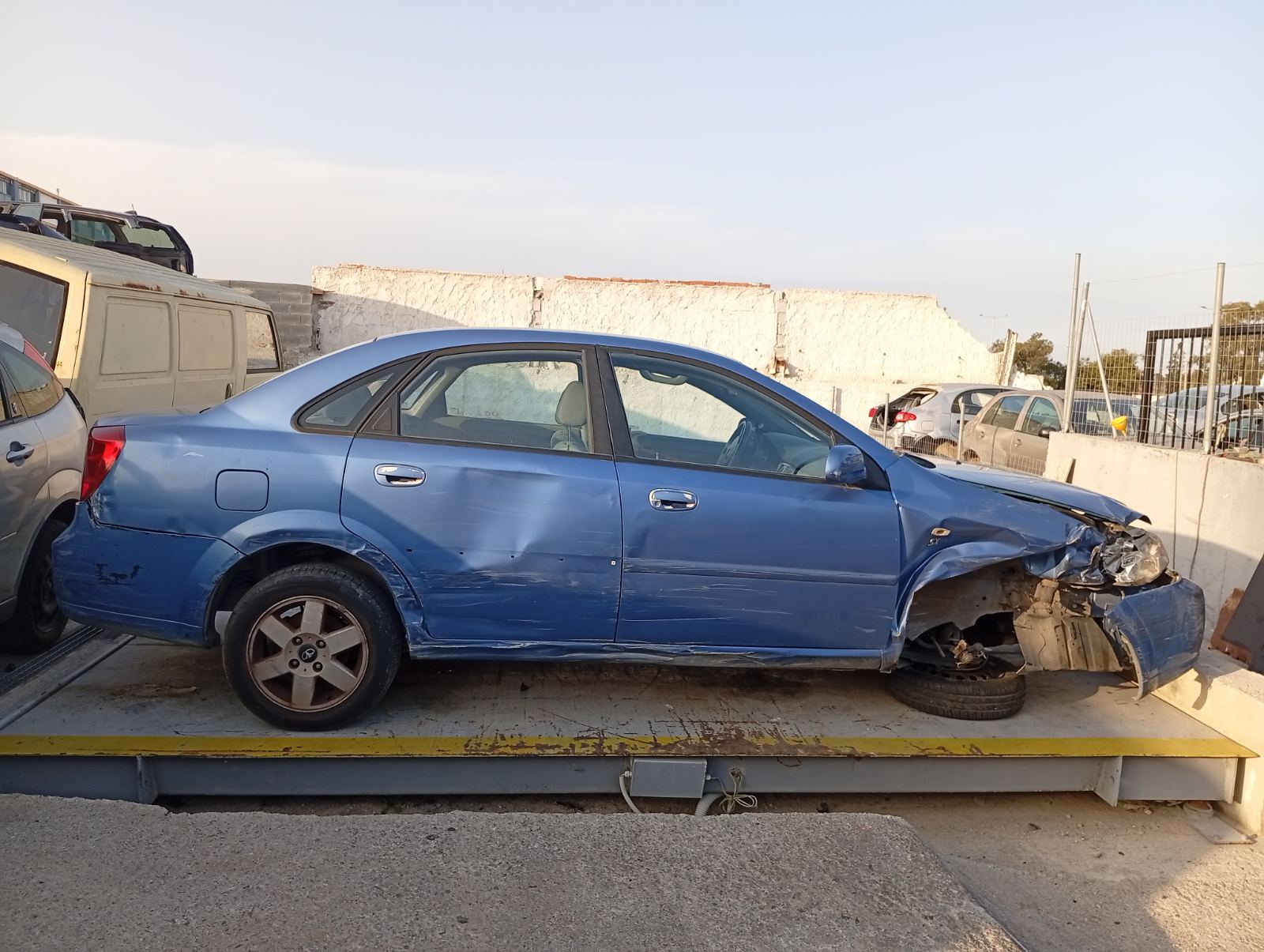 Κλειδαριές Daewoo Nubira ’04.