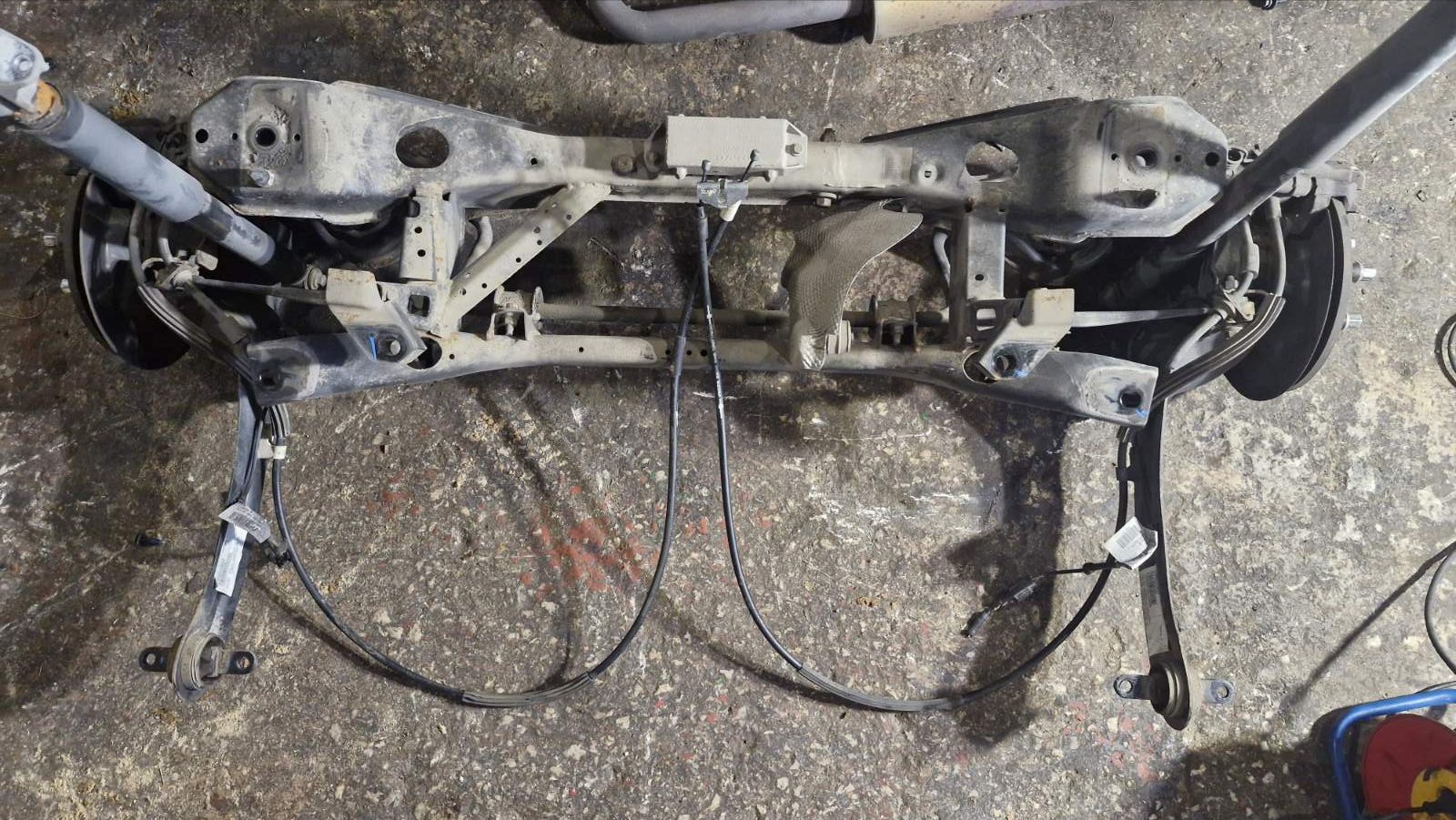 Γέφυρα Πίσω Volvo S40 ’07