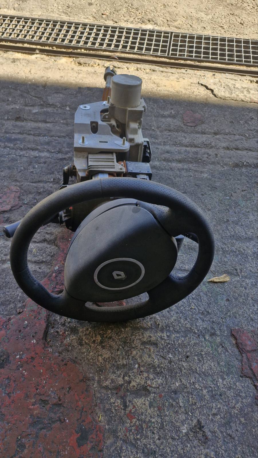 Φλασέρ -Φλασιέρα ( 818300010 , 646217K3 ) Renault Megane ’04 Προσφορά