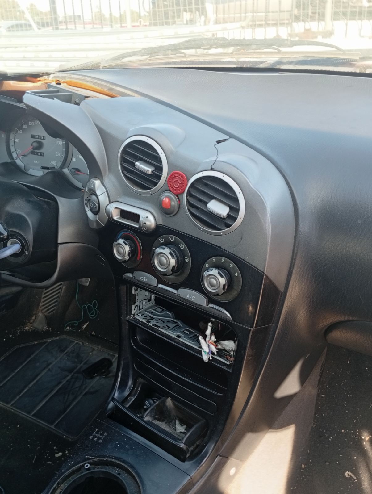Ψυγεία Καλοριφέρ Hyundai Coupe ’00 Προσφορά 30 Ευρώ.