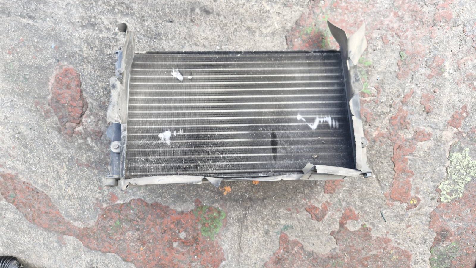 Ψυγείο νερού με βεντιλατέρ Seat Ibiza ’98 Προσφορά