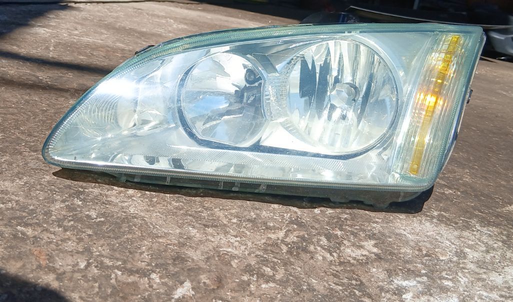 Φανάρια Εμπρός Ford Focus ’09 Προσφορά