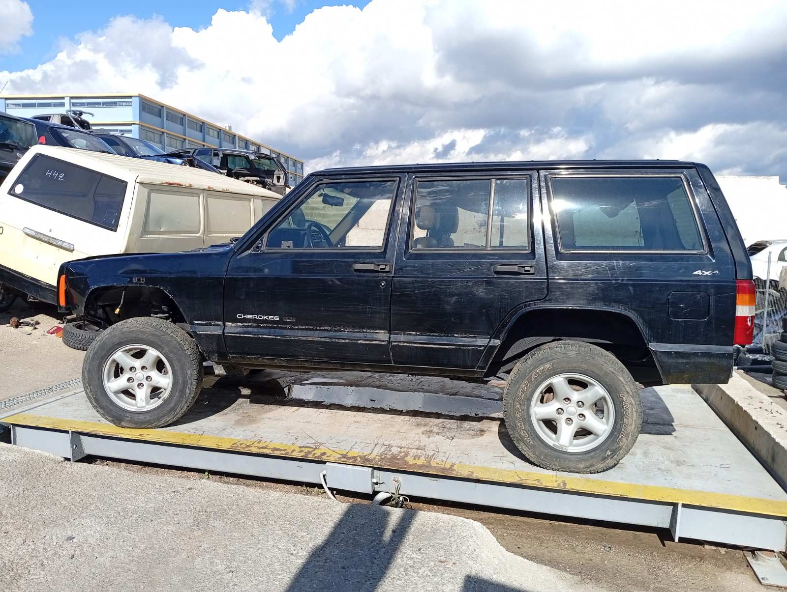 Πόρτες  Εμπρός Jeep Cherokee ’00 Προσφορά