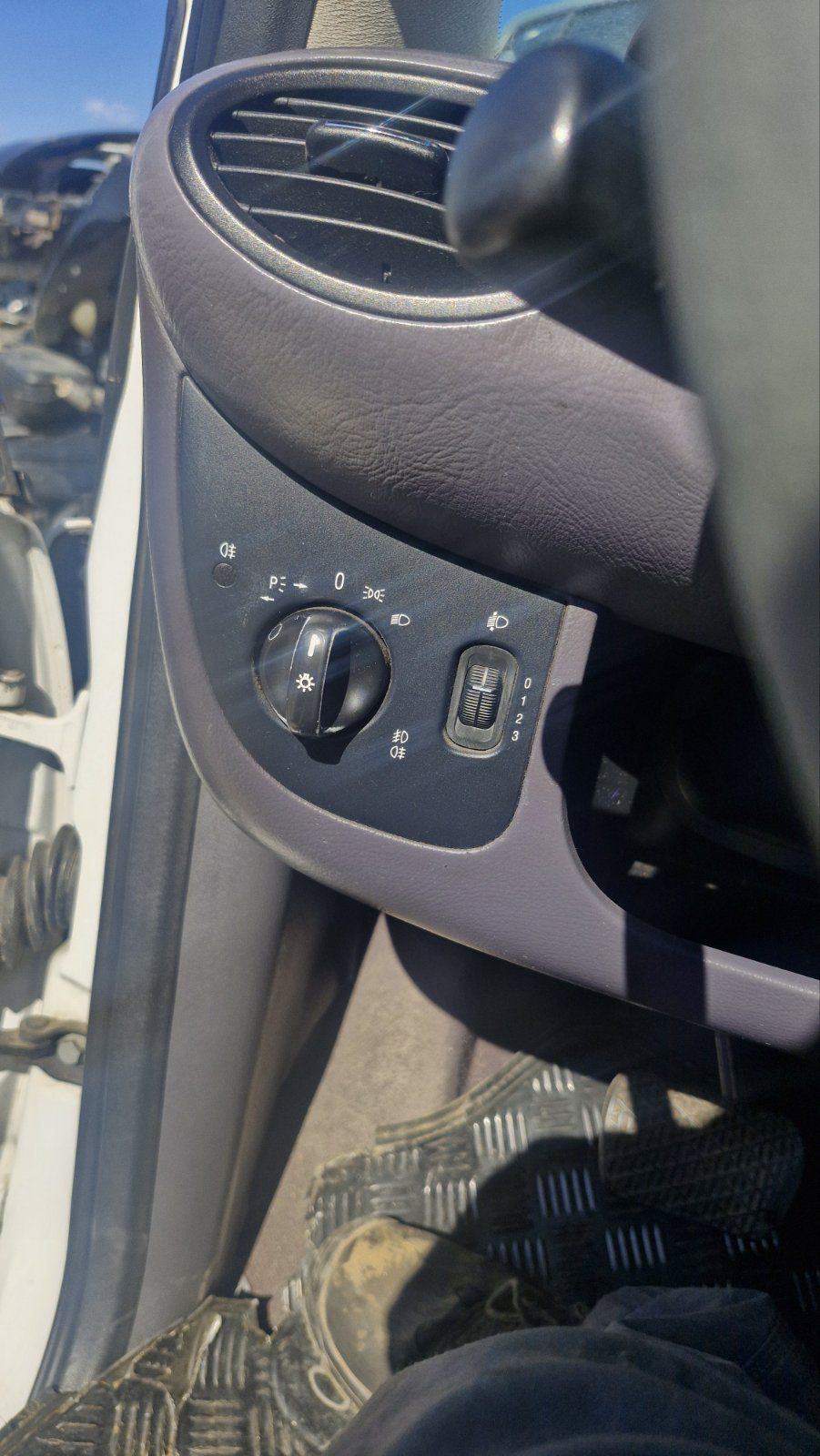 Διακόπτες Φώτων Mercedes-Benz A 160 ’02 Προσφορά 35 Ευρώ.