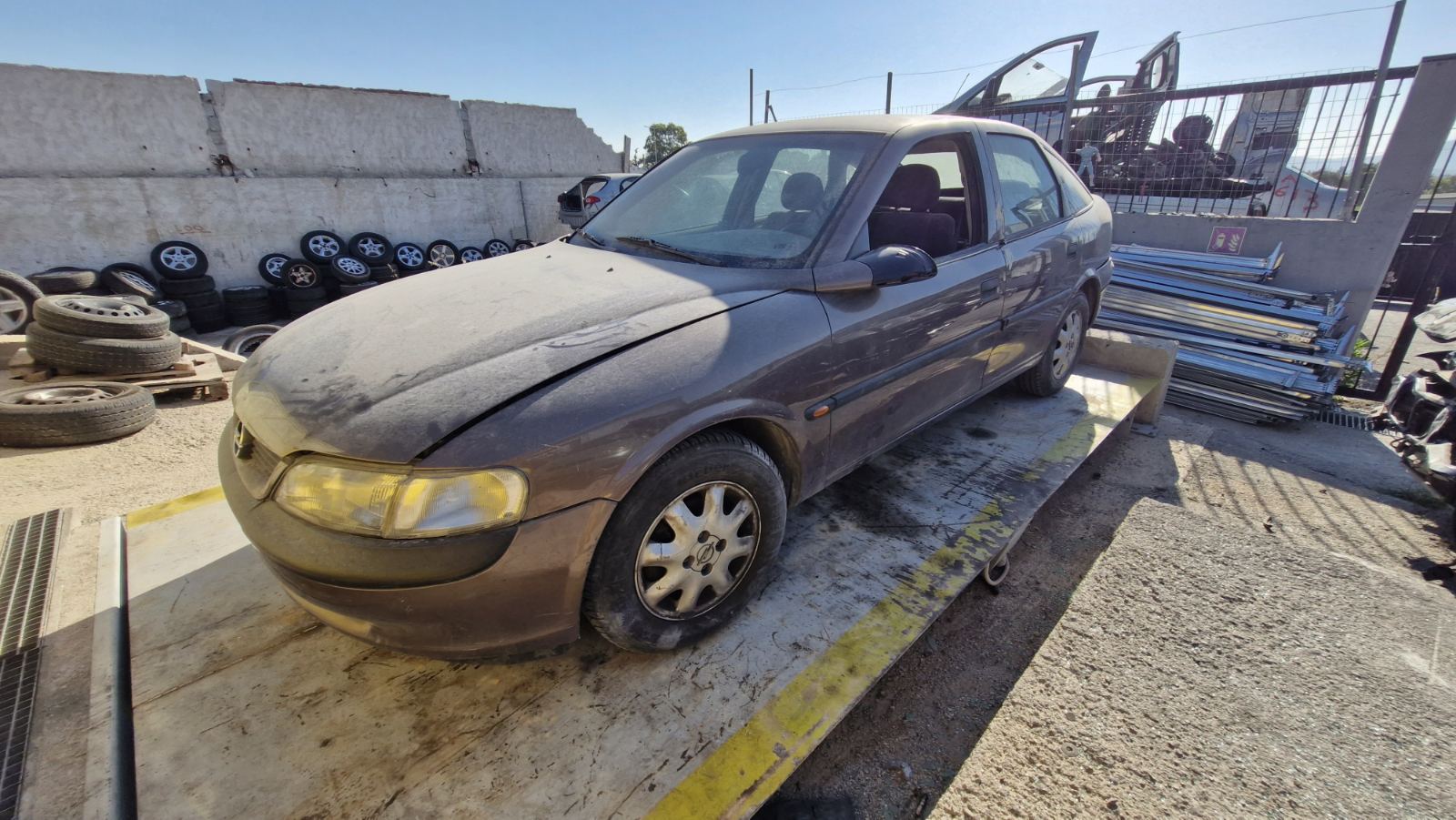 Παράθυρα πίσω Opel Vectra ’97