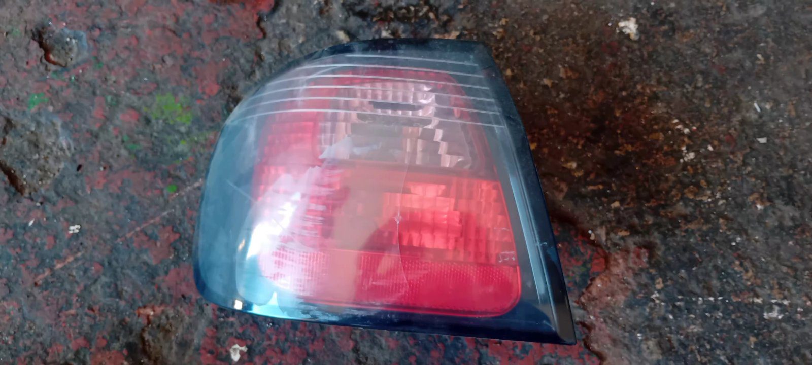 Φανάρι Πίσω Αριστερό φώτα Nissan Primera ’00 Προσφορά