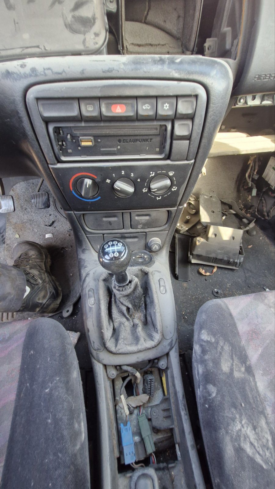 Κονσόλα Opel Vectra  ’97