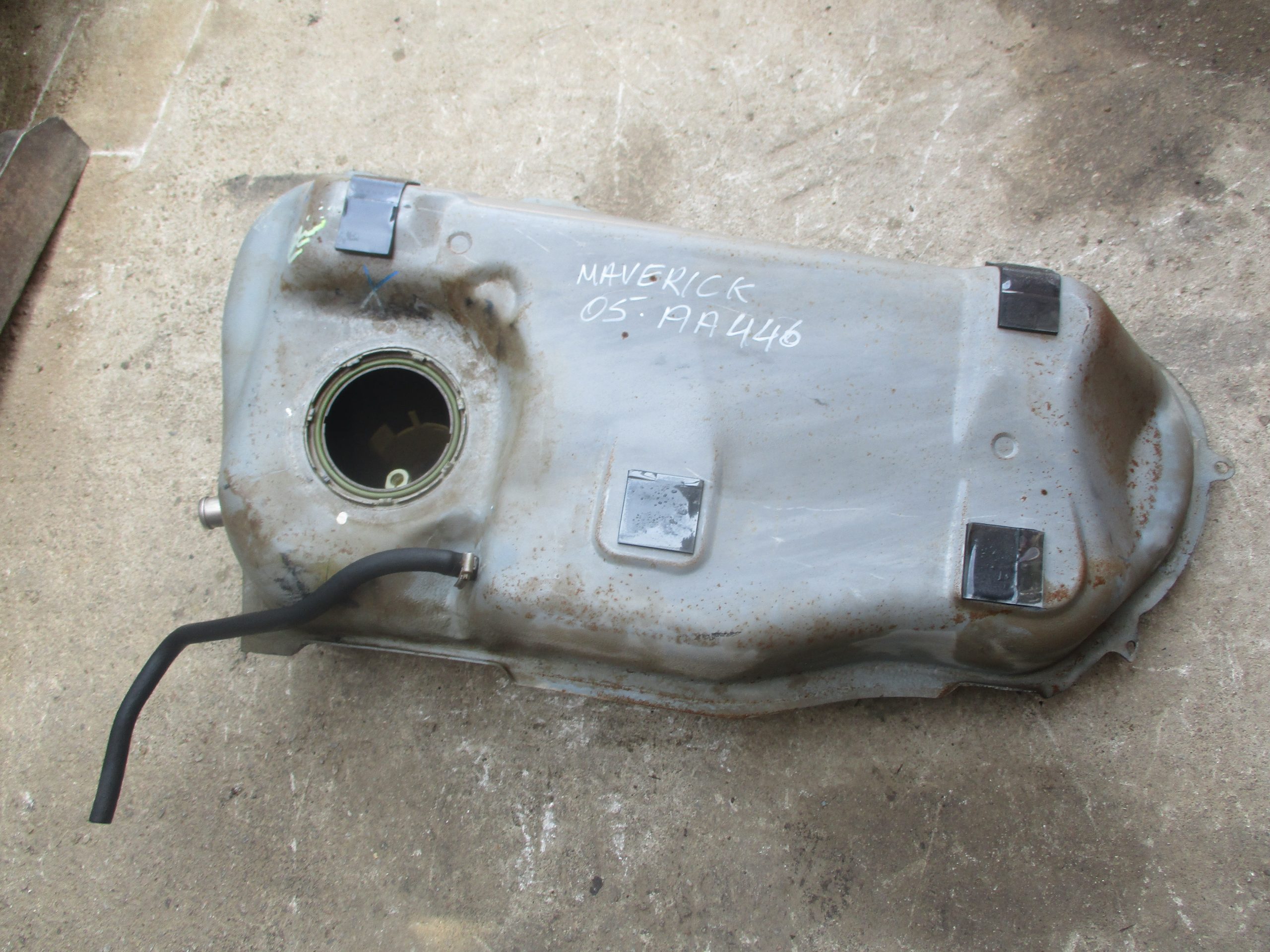 Ρεζερβουάρ (Τεπόζιτα) Ford Maverick ’05