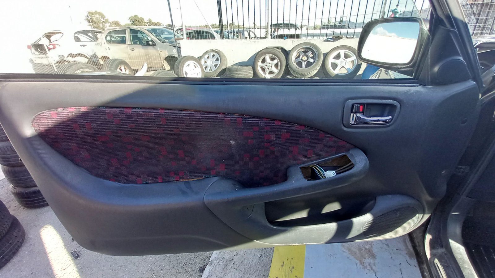 Γρύλλος Αριστερός Toyota Corolla ’00 Προσφορά