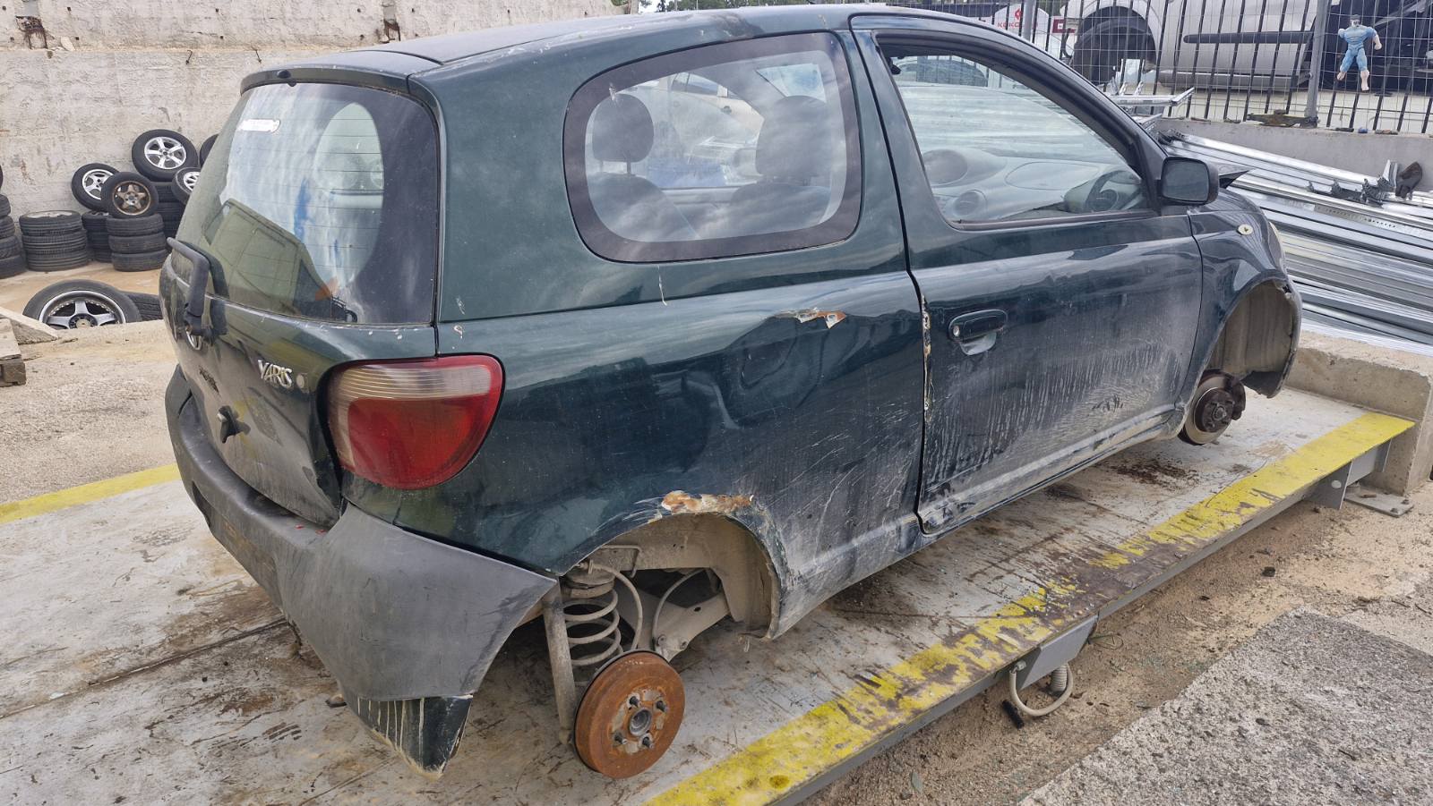 Χειρόφρενο Toyota Yaris ’99 Προσφορά 45 Ευρώ